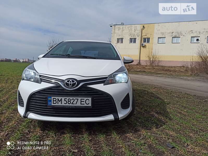Хэтчбек Toyota Yaris 2016 в Сумах