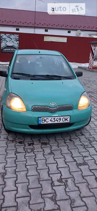 Хетчбек Toyota Yaris 1999 в Львові