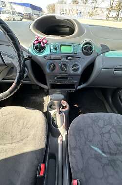 Хетчбек Toyota Yaris 2003 в Одесі