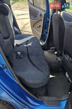 Хэтчбек Toyota Yaris 2003 в Южноукраинске