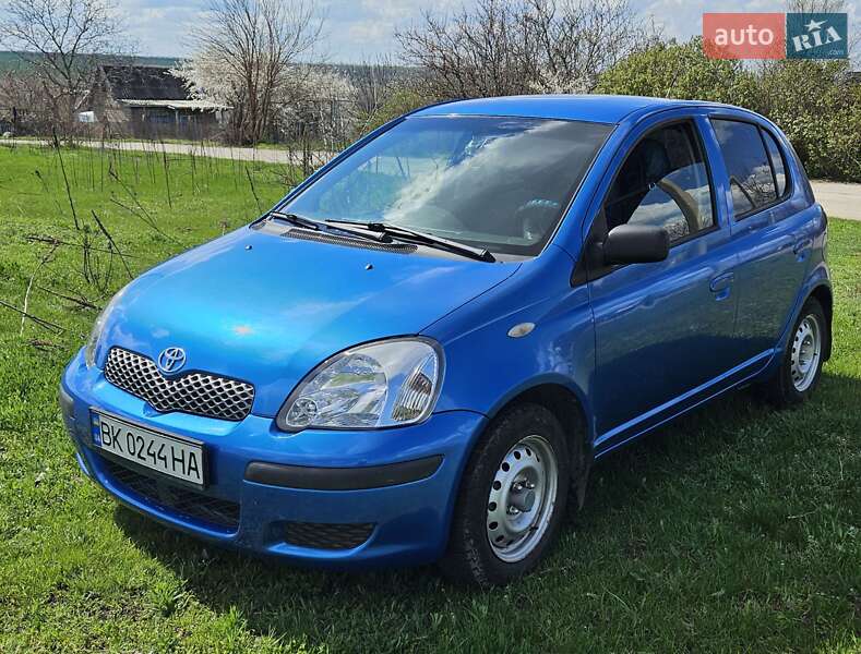 Toyota Yaris 2003