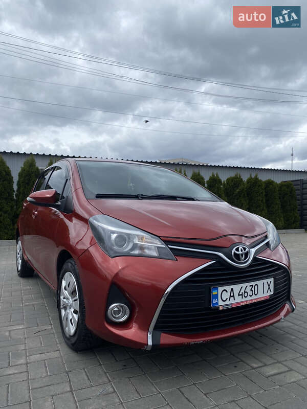 Хэтчбек Toyota Yaris 2012 в Черкассах фото 2 Хэтчбек Toyota Yaris 2012 в Черкассах
