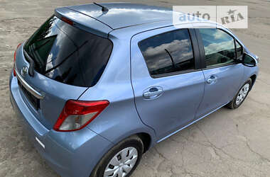 Хетчбек Toyota Yaris 2013 в Києві