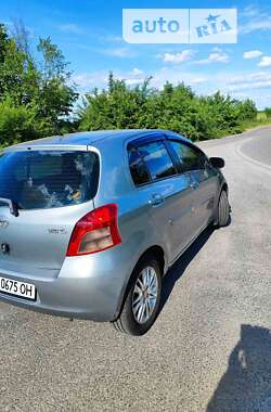 Хэтчбек Toyota Yaris 2007 в Днепре