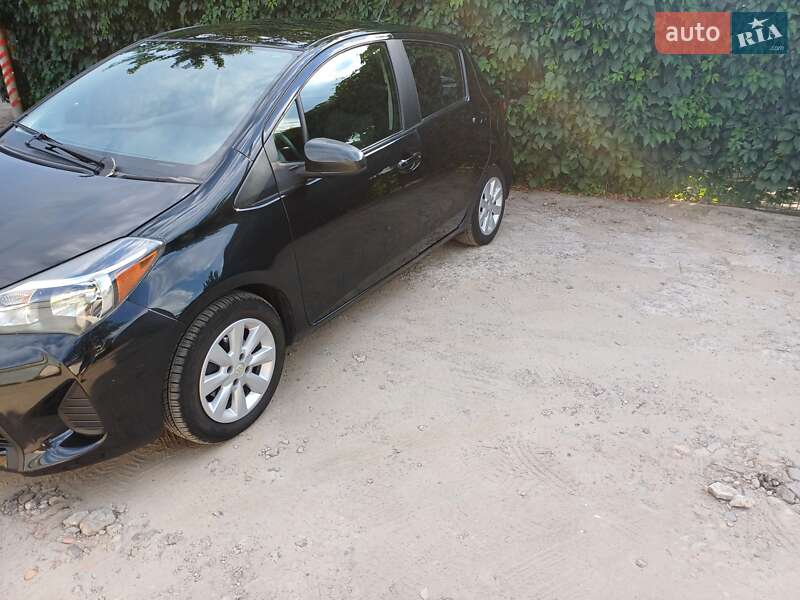Хетчбек Toyota Yaris 2017 в Запоріжжі