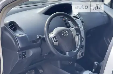 Toyota Yaris 2006