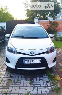 Хэтчбек Toyota Yaris 2013 в Чернигове