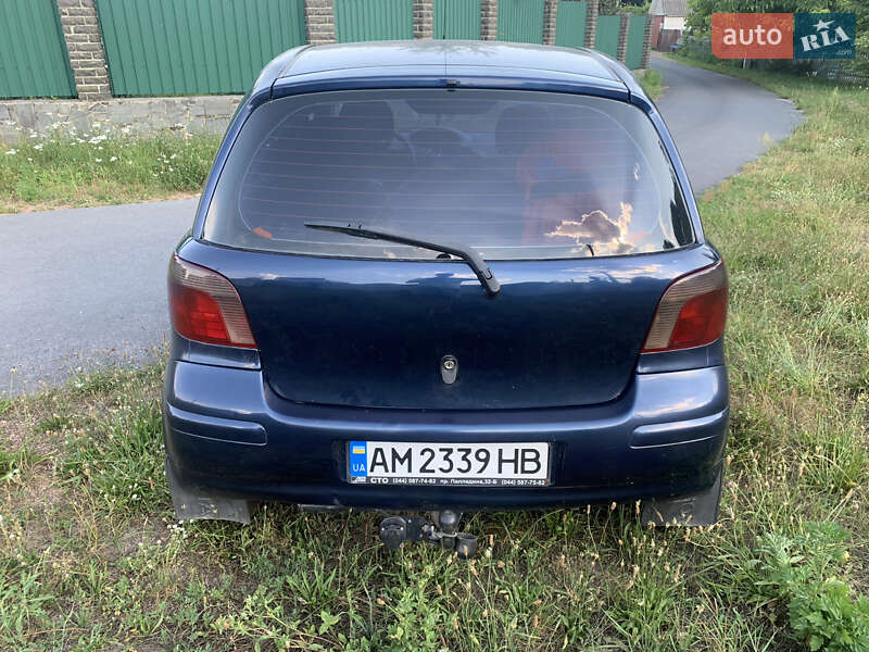 Хэтчбек Toyota Yaris 2002 в Житомире