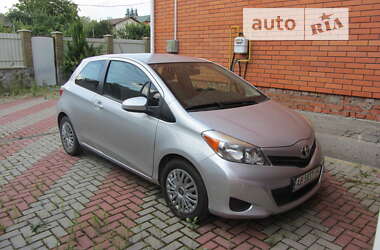 Хетчбек Toyota Yaris 2013 в Немирові