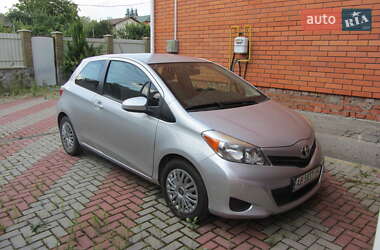 Хэтчбек Toyota Yaris 2013 в Немирове