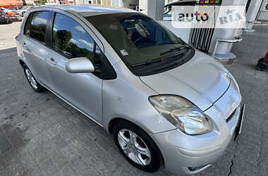 Хэтчбек Toyota Yaris 2010 в Одессе