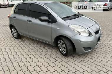 Хетчбек Toyota Yaris 2010 в Львові