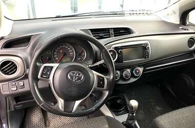 Хэтчбек Toyota Yaris 2013 в Ровно