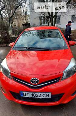 Хэтчбек Toyota Yaris 2013 в Одессе