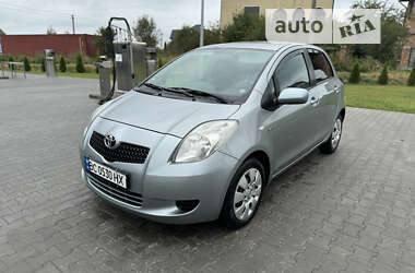 Хетчбек Toyota Yaris 2008 в Львові