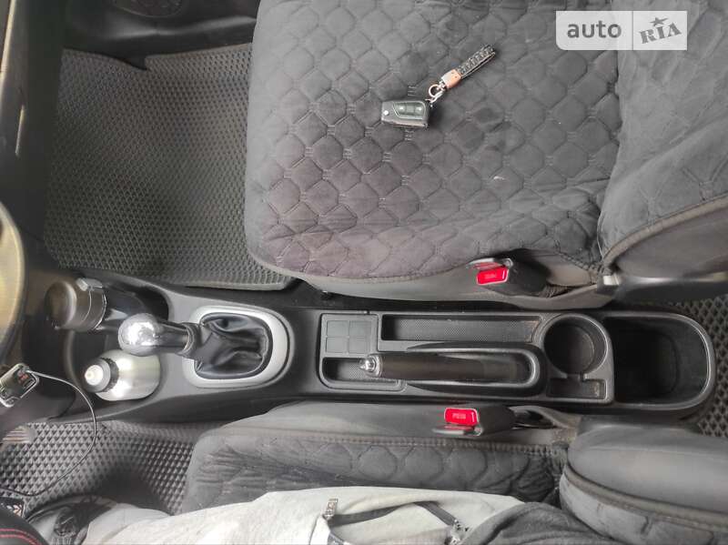 Хэтчбек Toyota Yaris 2013 в Одессе