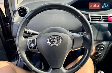Хэтчбек Toyota Yaris 2009 в Харькове