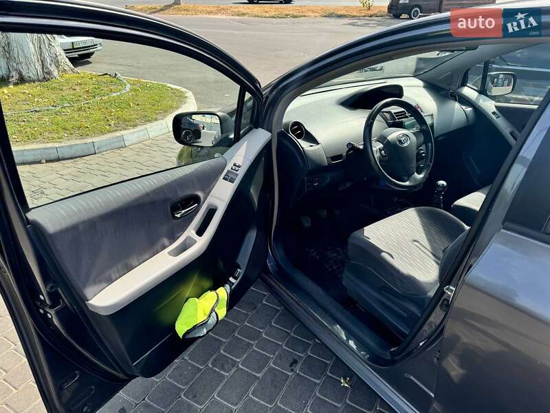 Хэтчбек Toyota Yaris 2009 в Харькове фото 21 Хэтчбек Toyota Yaris 2009 в Харькове