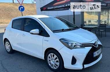 Хетчбек Toyota Yaris 2016 в Києві