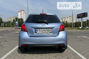 Хетчбек Toyota Yaris 2016 в Києві