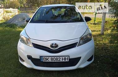 Хетчбек Toyota Yaris 2012 в Здолбуніві