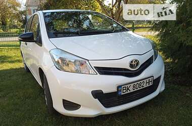 Хэтчбек Toyota Yaris 2012 в Здолбунове