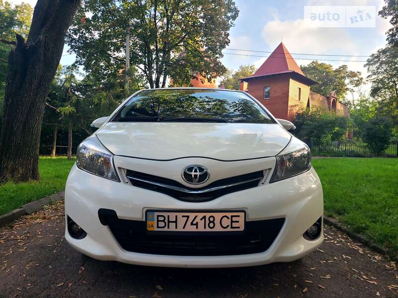 Хетчбек Toyota Yaris 2012 в Одесі