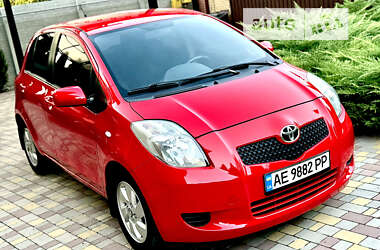 Хэтчбек Toyota Yaris 2006 в Днепре