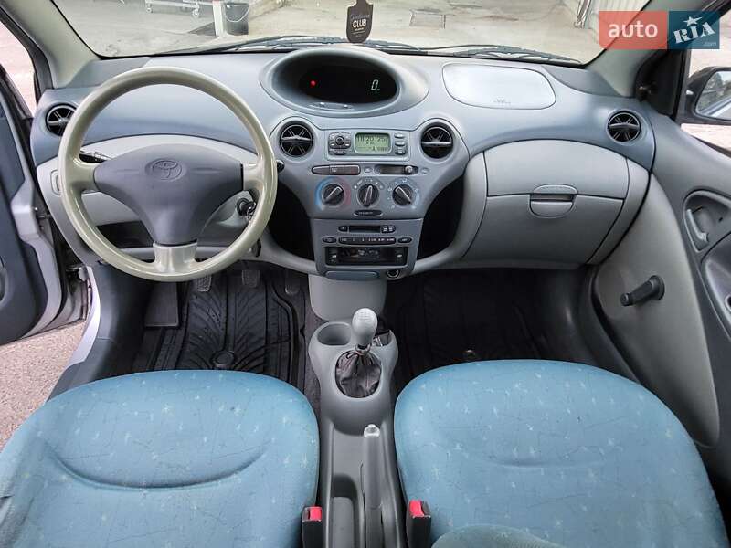 Хетчбек Toyota Yaris 2000 в Чорноморську фото 6 Хетчбек Toyota Yaris 2000 в Чорноморську