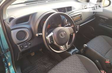 Хэтчбек Toyota Yaris 2012 в Львове