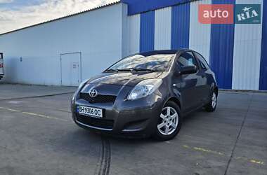 Хетчбек Toyota Yaris 2009 в Одесі