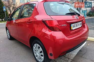 Хетчбек Toyota Yaris 2016 в Києві