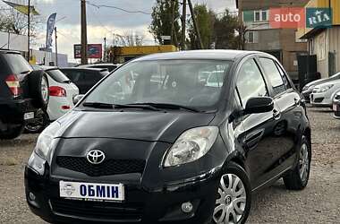 Хэтчбек Toyota Yaris 2009 в Кривом Роге