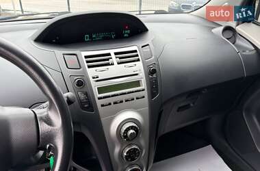 Хэтчбек Toyota Yaris 2008 в Виннице