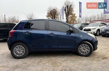 Хэтчбек Toyota Yaris 2008 в Виннице