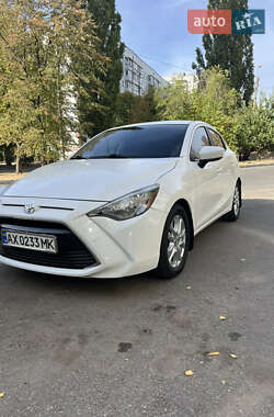 Седан Toyota Yaris 2016 в Харькове