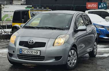 Хэтчбек Toyota Yaris 2008 в Львове