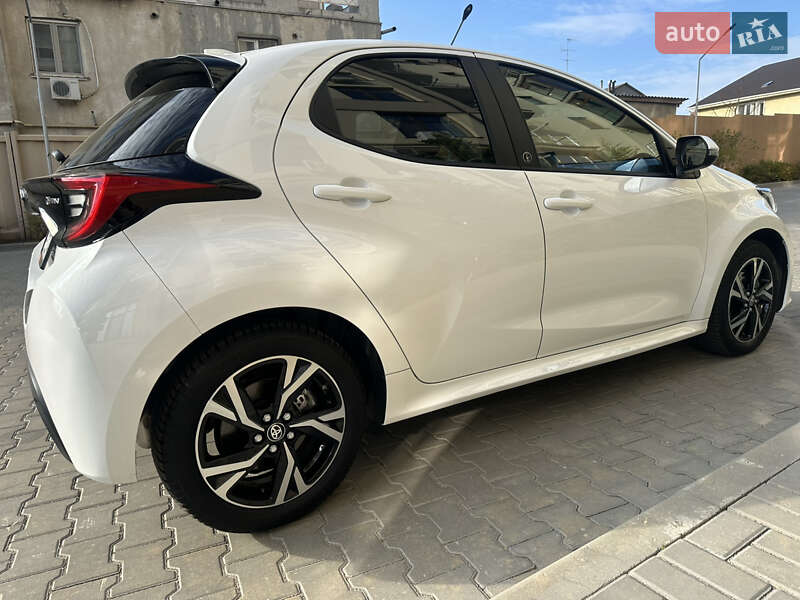 Хэтчбек Toyota Yaris 2024 в Одессе