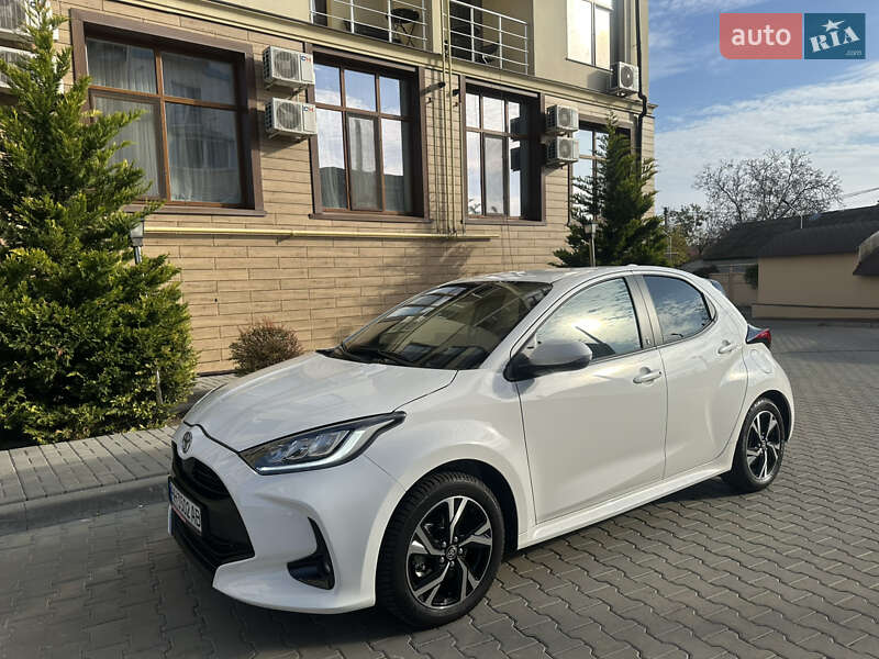 Хэтчбек Toyota Yaris 2024 в Одессе