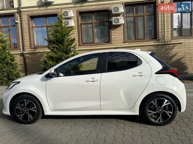 Хэтчбек Toyota Yaris 2024 в Одессе