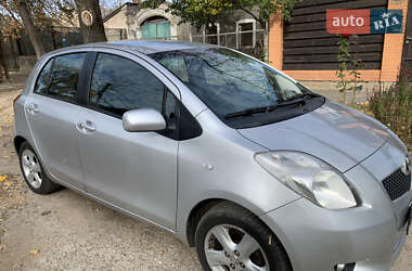 Хетчбек Toyota Yaris 2006 в Миколаєві