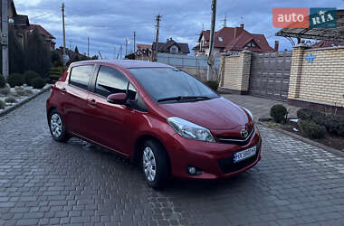 Хетчбек Toyota Yaris 2012 в Хмельницькому