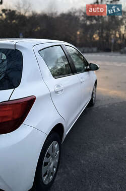 Хетчбек Toyota Yaris 2014 в Полтаві