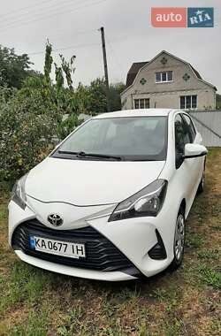 Хэтчбек Toyota Yaris 2019 в Киеве