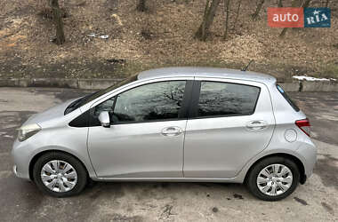 Хетчбек Toyota Yaris 2013 в Львові