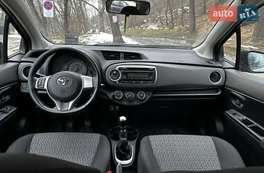 Хетчбек Toyota Yaris 2013 в Львові