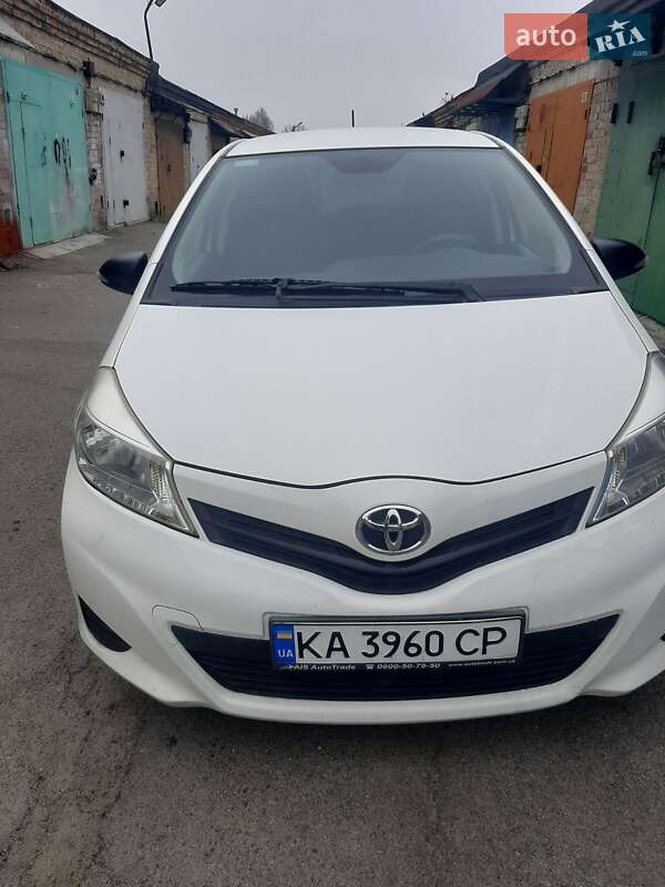 Toyota Yaris 2012