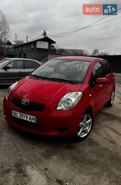 Хэтчбек Toyota Yaris 2006 в Львове