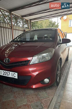 Хэтчбек Toyota Yaris 2011 в Буче