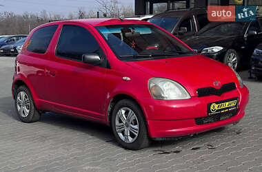 Хетчбек Toyota Yaris 2001 в Чернівцях